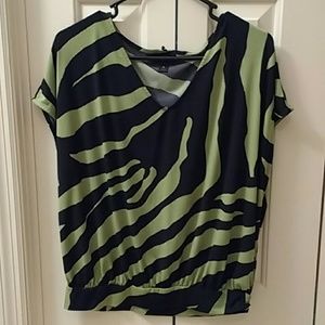 Worthington black and green shirt